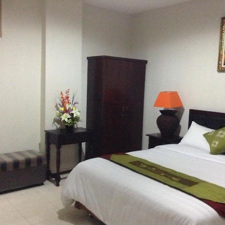 Tuban Torres Accommodation Kuta  Bagian luar foto