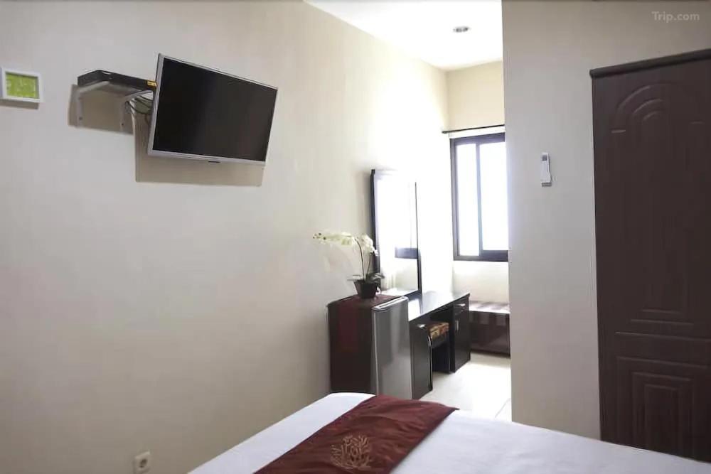 Tuban Torres Accommodation Kuta  Bagian luar foto