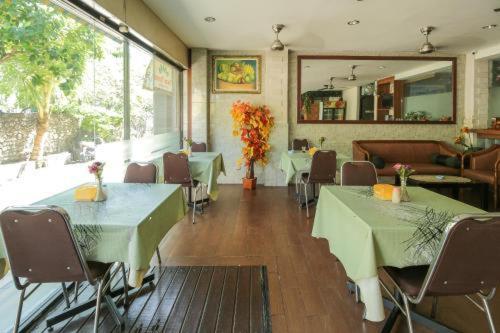 Tuban Torres Accommodation Kuta  Bagian luar foto