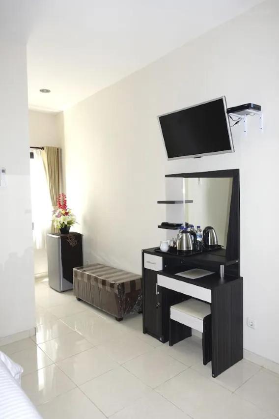 Tuban Torres Accommodation Kuta  Bagian luar foto